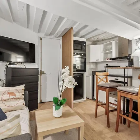 Appartamento Herold - Place De Victoires By B'your *